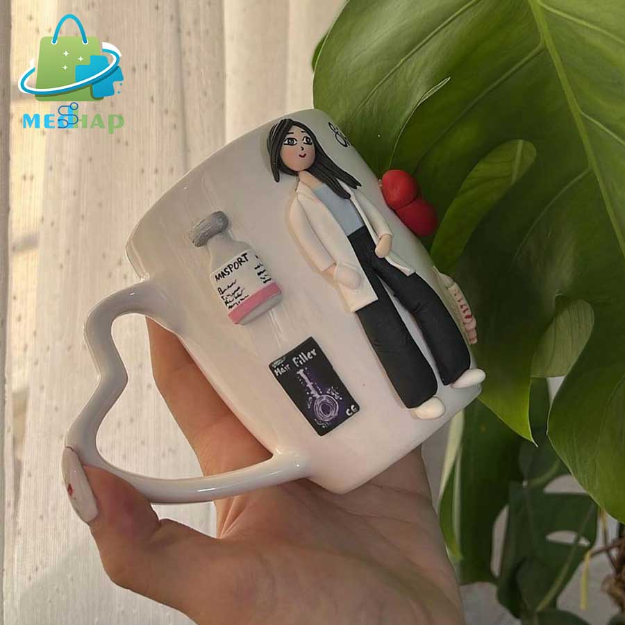 ماگ-خمیری-پزشک-پوست-و-مو-طرح-8001 ماگ خمیری پزشک پوست و مو طرح 8001 مدشاپ